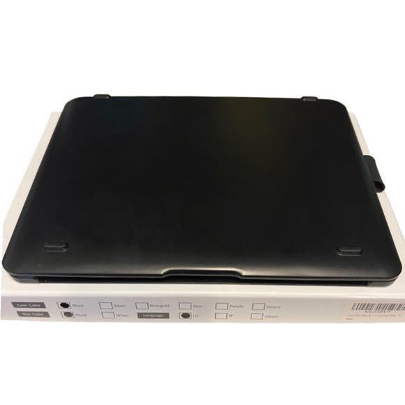 Typecase iPad 11 Pro Case with Keyboard: (11-inch, 2022) - 360° - Picture 3 of 13